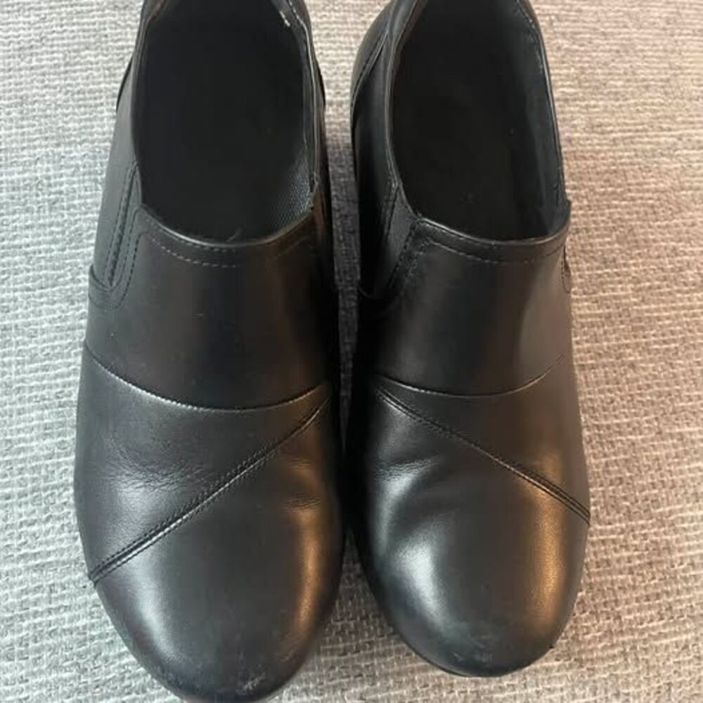 ABEO Carin Black Leather Slip-On Non Slip Working Nursing Shoes Women’s Size 7 N